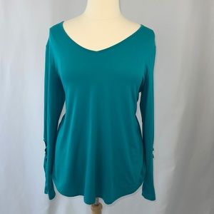 Jessica Simpson The Warm Up v-neck blouse with wrist cut-outs - 14/16